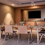 Radisson Blu Hotel, Centre Ξενοδοχείο 4*