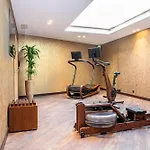 Radisson Blu Hotel, Centre 4*