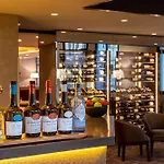 Radisson Blu Hotel, Centre 4*