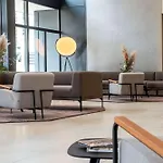 Radisson Blu Hotel, Centre 4*