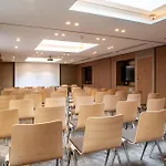 Radisson Blu Hotel, Centre 4*