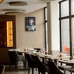 Ξενοδοχείο Radisson Blu Hotel, Centre 4*