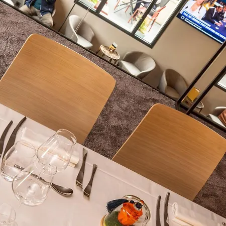 فندق Radisson Blu Hotel, Centre