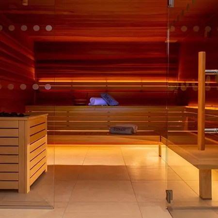 Radisson Blu Hotel, Centre