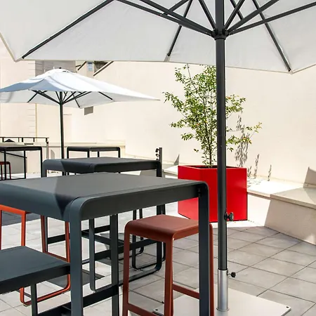 Radisson Blu Hotel, Centre Hotel