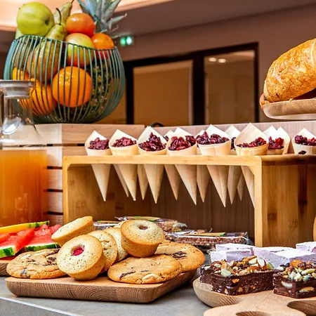 Ξενοδοχείο Radisson Blu Hotel, Centre 4*