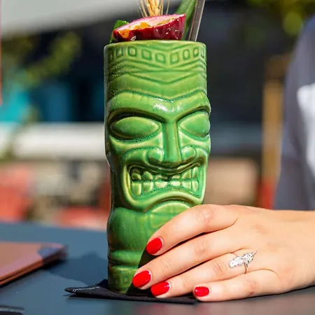 Radisson Blu Hotel, Centre Hotel 4*