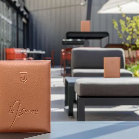 Radisson Blu Hotel, Centre Hotel