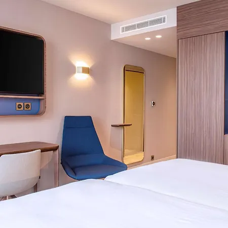 Radisson Blu Hotel, Centre 4* روان