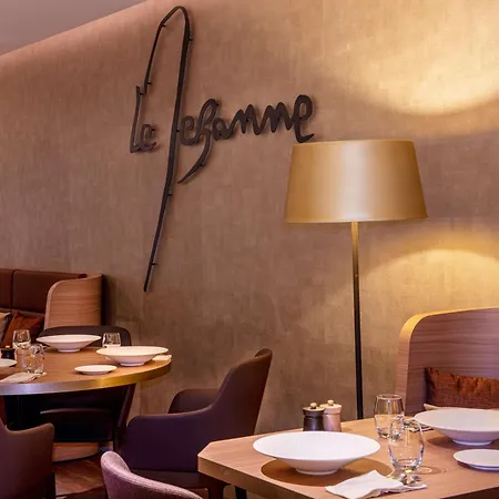 Hotel Radisson Blu Hotel, Centre