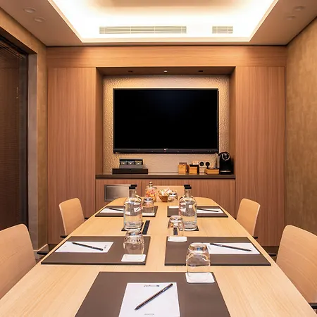 Radisson Blu Hotel, Centre