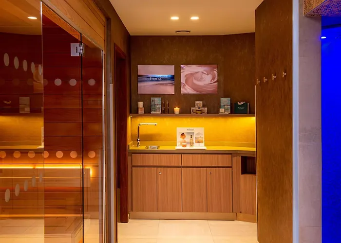 Ξενοδοχείο Radisson Blu Hotel, Centre 4*