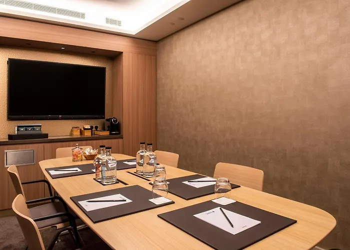 Radisson Blu Hotel, Centre Ξενοδοχείο