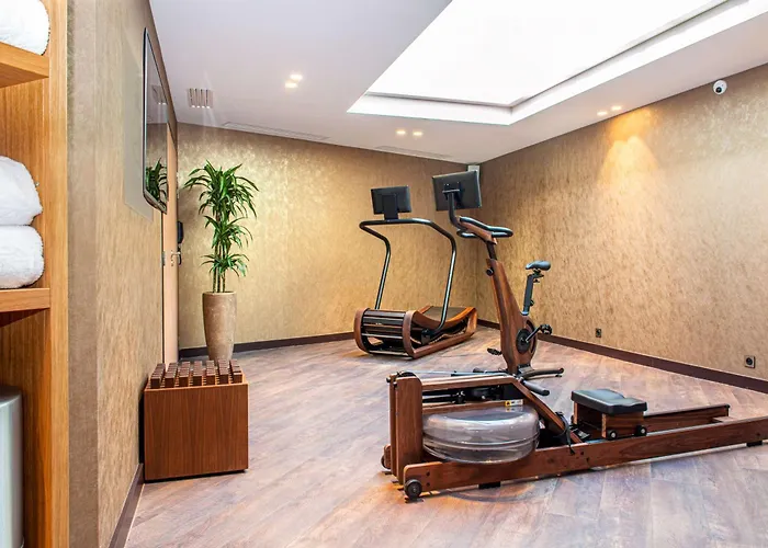 Radisson Blu Hotel, Centre 4*