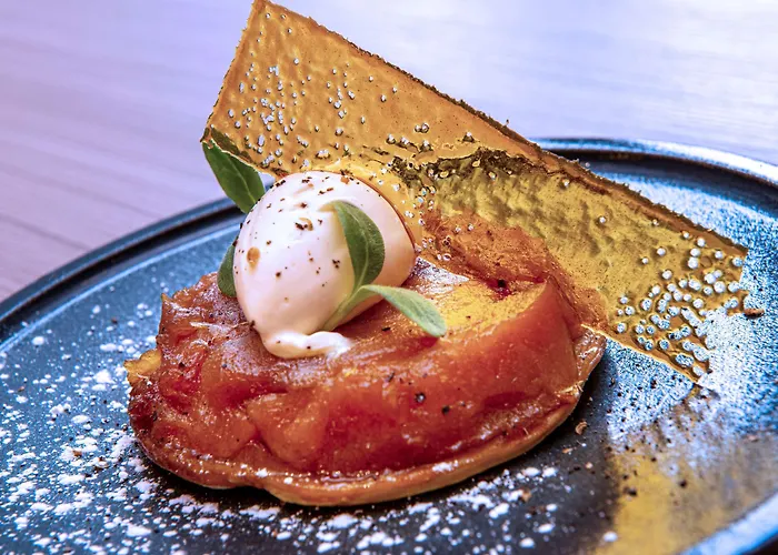 Radisson Blu Hotel, Centre 4*